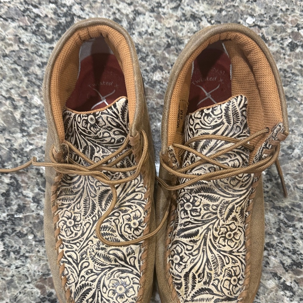 Twisted X Chukka Tan and Cream Floral-Embossed Driving Moccasin